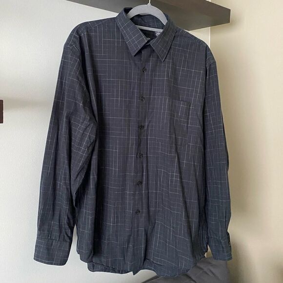 Van Heusen Black Button Down with Small White Check Size Large - Picture 1 of 8